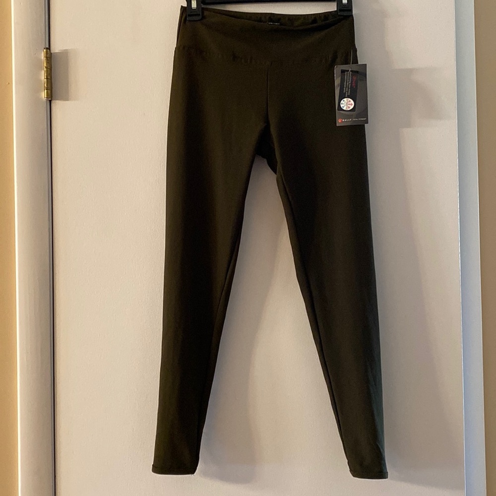 Bally Total Fitness workout pants